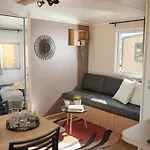 Mobil-home Confortable Avec 2 Et Cuisine équipée - Api-1-52-481 Camping *