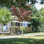 Mobil-home Confortable Avec 2 Et Cuisine équipée - Api-1-52-481 Camping *