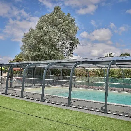 Campsite Mobil-home Confortable Avec 2 Et Cuisine Equipee - Api-1-52-481 *