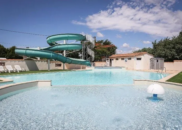 Mobil-home Confortable Avec 2 Et Cuisine Equipee - Api-1-52-481 Campsite *