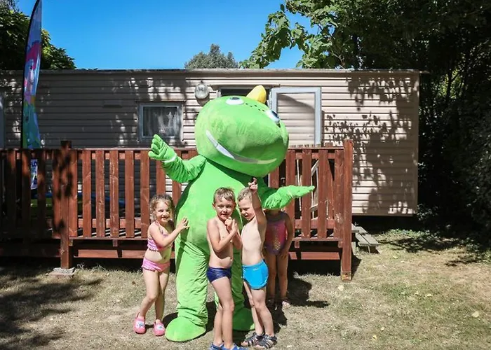 Mobil-home Confortable Avec 2 Et Cuisine Equipee - Api-1-52-481 Кемпинг Les Achards (Vendee)